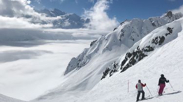Wonder: skiërtje (12) levend uit lawine gehaald