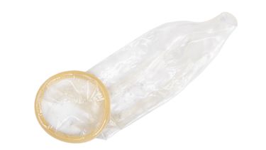 2-jarige sabbelt aan gebruikt condoom bij McDonald's