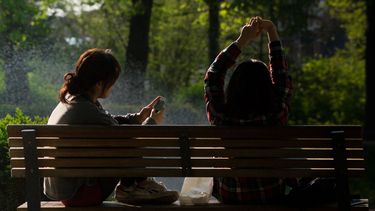 Teveel smartphonegebruik schadelijk voor je relatie